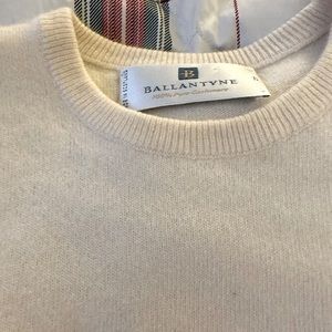 Tween set , Ballantyne, NEW off white cashmere, made in Scotland,size M ,Classy